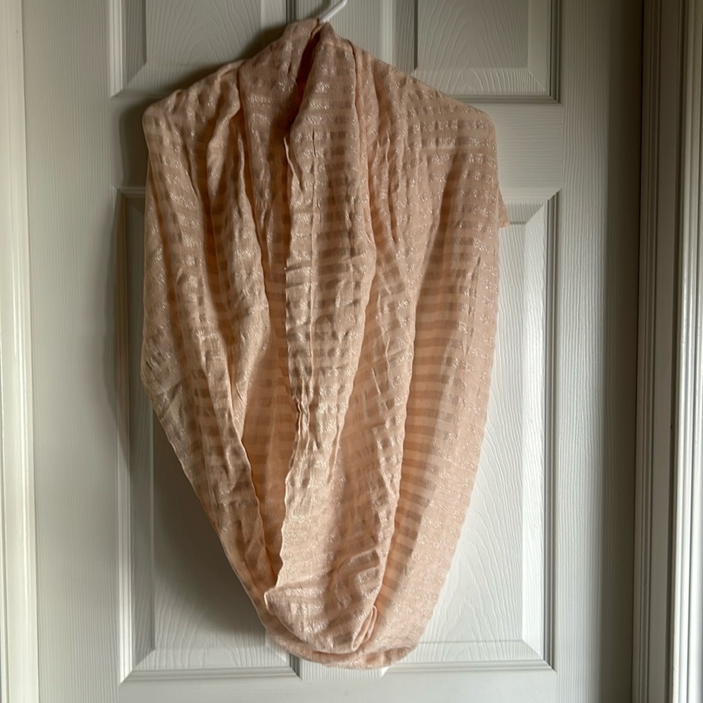 Infinity scarf